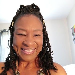 Meet your Posher, Bernice